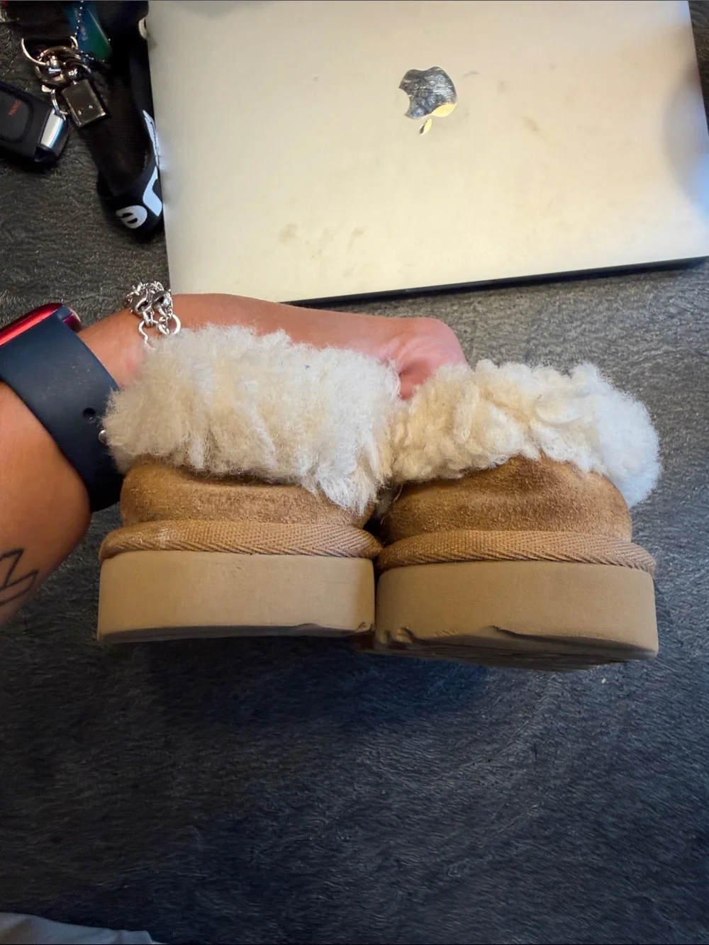 UGG Women's Chestnut/Tan Sheepskin Clog Slipper